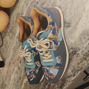 Inkkas Joggers Women size 11